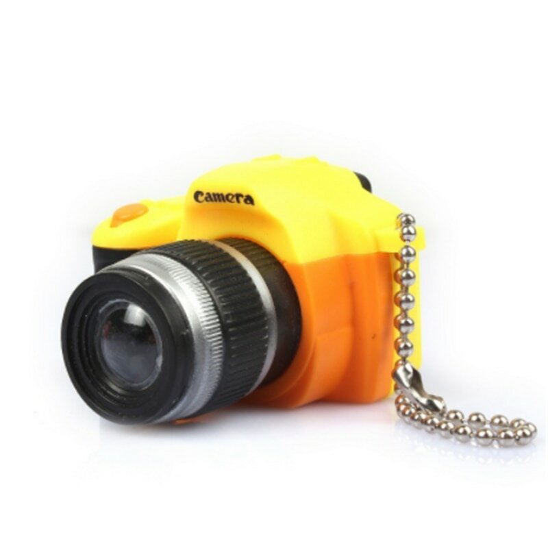 Брелок фотоаппарат со вспышкой желтый 